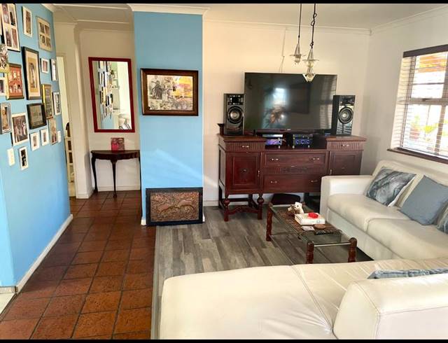 2 BEDROOM PROPERTY TO RENT IN COSTA DA GAMA